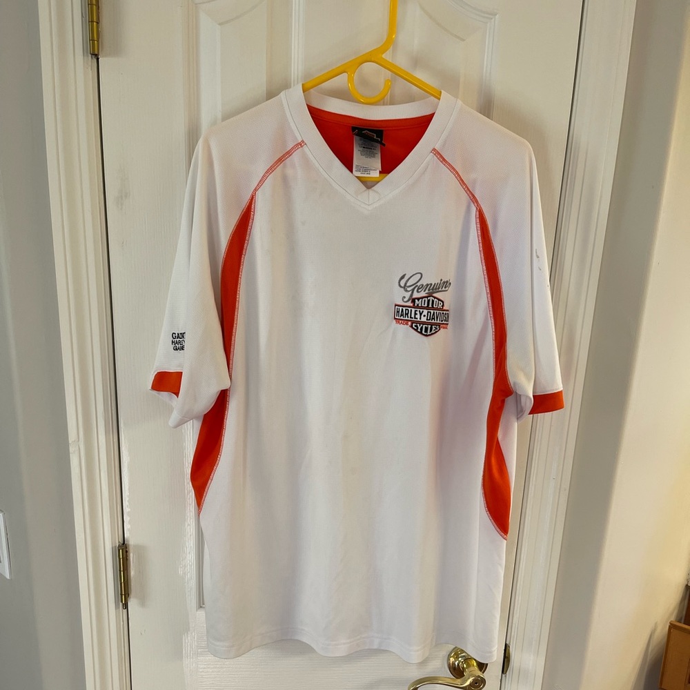 Mens v-neck Harley Davidson shirt